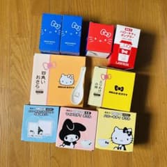 サンリオ　kitty ローソン　食器のサムネイル