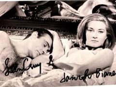 ショーン・コネリーとダニエラ・ビアンキ直筆サイン入り超大型写真… ショーン・コネリーとダニエラ・ビアンキ直筆サイン入り写真
