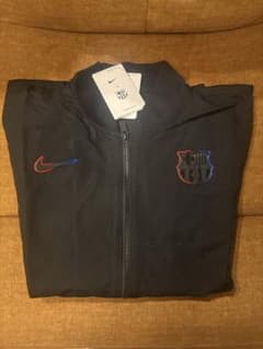 Nike FC Barcelona ブラックジャケット　Mサイズのサムネイル