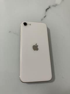 【美品】iphoneSE3 64G SIMフリーのサムネイル