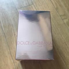リリco☆様専用！D&G ローズ ザ ワン ボディローション 200mlのサムネイル