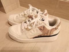 アディダスadidas　FORUM　BOLDWHQ1985のサムネイル