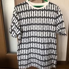Tシャツのサムネイル
