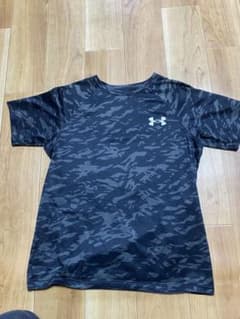 Under Armour ブラック迷彩 Tシャツ YLGのサムネイル