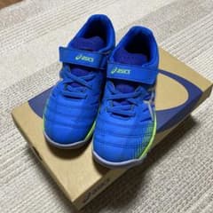 サッカートレーニングシューズ　asicsのサムネイル