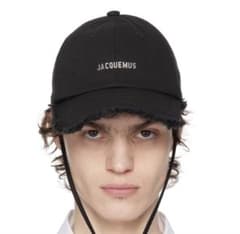 JACQUEMUS キャップ 60 黒 NUBIAN購入 JACQUEMUS キャップ 60 黒 NUBIAN購入 - メルカリ
