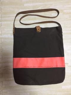 MARC BY MARC JACOBS  ショルダーバッグ マークジェイコブスのサムネイル