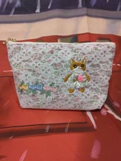 花柄レースと猫のアップリケポーチのサムネイル