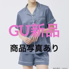 GU サテンパジャマ (半袖＆ショートパンツ) Mサイズ　ルームウェア　新品のサムネイル
