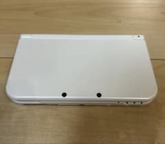 【極美品】ニンテンドーNEW3DS LL ホワイト 本体のサムネイル