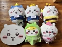 ケ*イ様 【まとめ売り】ちいかわ BIGぬいぐるみ　ミニテーブルのサムネイル