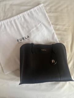 FURLA ヴィットリア トート L ブラックのサムネイル