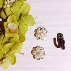 ハンドメイド パール イヤリングのサムネイル