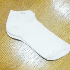 【値下げしました♥新品ビジューくるぶし靴下♥のサムネイル