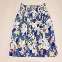 ジャスグリッティー♡花柄スカートのサムネイル