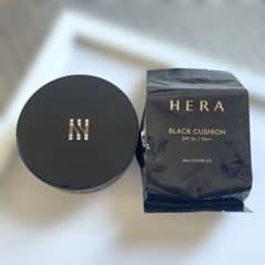 HERA ブラッククッション 21N1 バニラ本体＋新品リフィルのサムネイル