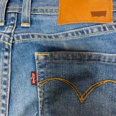 最終値下げ！！！☆Levi'sスキニージーンズ　レディース☆のサムネイル