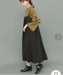 【Qチャンさん専用】KBF プリーツキャミソールワンピース ブラックのサムネイル
