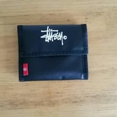 STUSSY財布のサムネイル