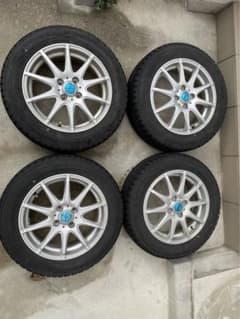 スタッドレスタイヤ アルミホイールセット 16年 175/65R15のサムネイル