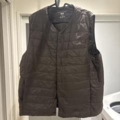 久*我様 UNIQLO WARM PADDED ユニクロ　ベスト XLのサムネイル