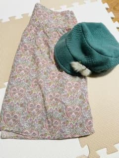 ポール&ジョー　ピンク　スカート　CA4LA帽子のサムネイル