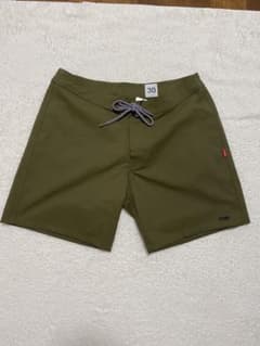 値下げTHM Standard baggies カーキ サーフパンツ 30サイズのサムネイル