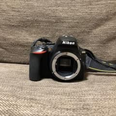 Nikon D5600 本体のみのサムネイル
