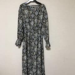 花柄 ロングワンピースのサムネイル