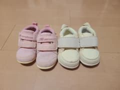 new balance IFNEキッズスニーカー 2足セット 12cmのサムネイル