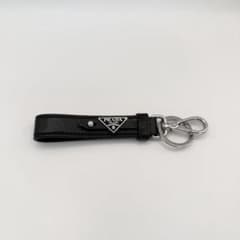 PRADA キーリング ブラック トライアングル 2PP68T キーホルダー