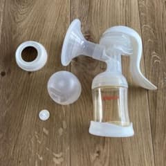 もけ様専用Pigeon 手動　搾乳機のサムネイル