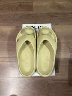LOEWE サンダル ペールイエロー サイズ42 LOEWE サンダル ペールイエロー サイズ42 - メルカリ