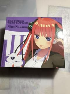 五等分の花嫁 ワイヤレスイヤホンのサムネイル
