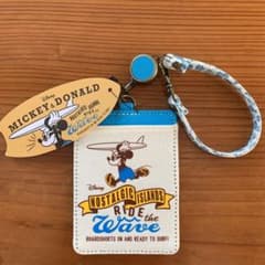 新品　パスケース　ディズニー　ミッキー&ドナルドのサムネイル