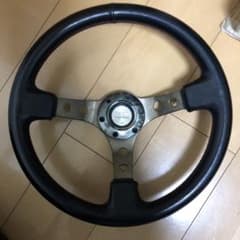 D1スペック　ステアリングのサムネイル