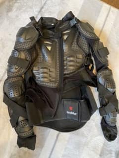 プロテクター付きライダースーツ　オフロードに最適のサムネイル