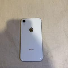 Apple iPhone XR 128GB ホワイト 本体 バッテリー100%のサムネイル