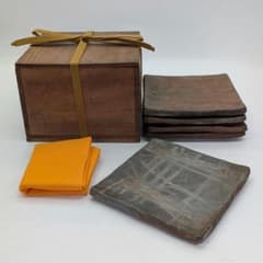 難波周作 備前焼 手造足付四方皿5枚組 合箱合布 角皿 中皿 銘々皿 緋襷