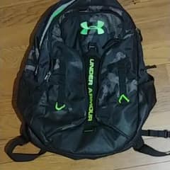 UNDERARMOURのサムネイル