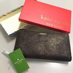 【LAさん様専用】kate spade 財布【新品半額以下】のサムネイル