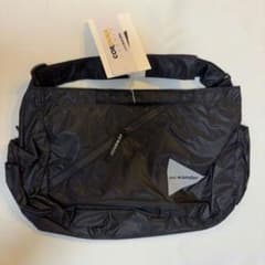 未使用品and wander sil shoulder bag ショルダーバッグ