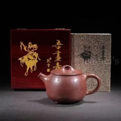 中国古美術・原鉱清水泥大紅袍紫砂壺・底款：顧景舟 范曽・紫砂壺・急須・茶壺・茶道 中国古美術・原鉱清水泥大紅袍紫砂壺・底款：顧景舟 范曽・紫砂壺