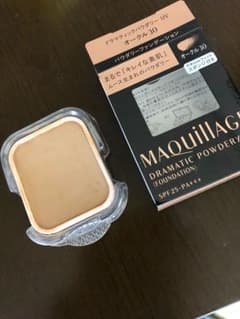 マキアージュ ドラマスティックパウダリー オークル30のサムネイル