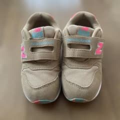 New Balance キッズ スニーカー ベージュ/ピンクのサムネイル