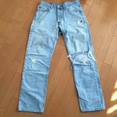 【たぃき様専用】リーバイス 501 古着 クラッシュデニムのサムネイル