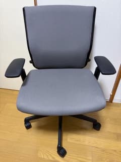 オカムラ エスクード オフィスチェア（C483FR） オカムラ エスクード オフィスチェア（C483FR） - メルカリ