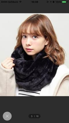 新品タグ付き☆フェイクファー☆スヌード☆ボリュームのサムネイル