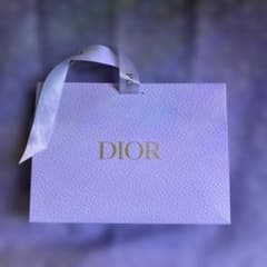 Dior ディオール　ショッパー　紙袋　リボン付きのサムネイル