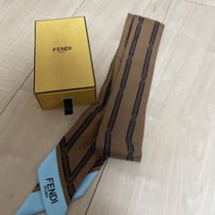 最終値下げ！！美品　FENDI ツイリー/スカーフのサムネイル